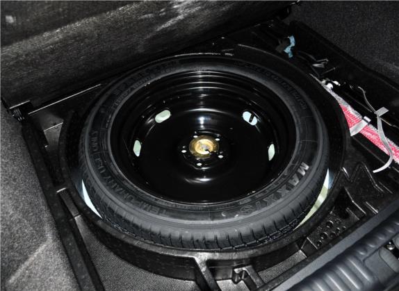 途观 2013款 1.4TSI 手动两驱蓝驱版 其他细节类   备胎