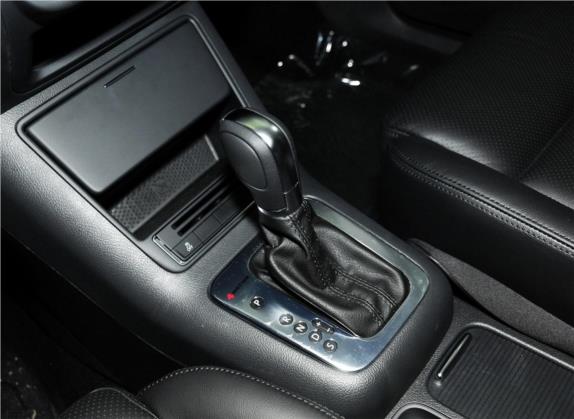 途观 2013款 1.8TSI 自动四驱豪华型 中控类   挡把