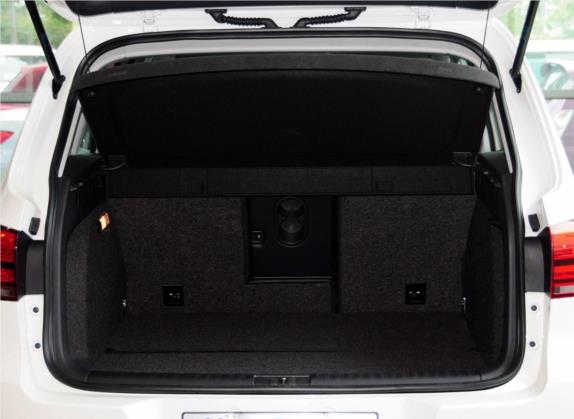 途观 2013款 2.0TSI 自动四驱豪华版 车厢座椅   后备厢