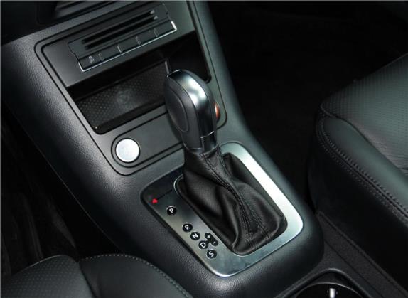 途观 2013款 2.0TSI 自动四驱豪华版 中控类   挡把