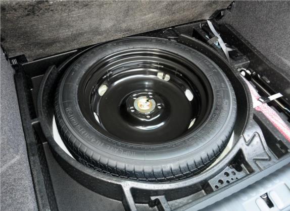 途观 2014款 1.8TSI 自动两驱30周年纪念版 其他细节类   备胎