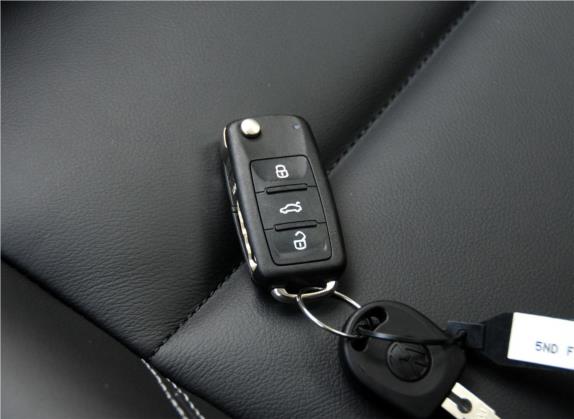 途观 2014款 1.8TSI 自动两驱30周年纪念版 其他细节类   钥匙
