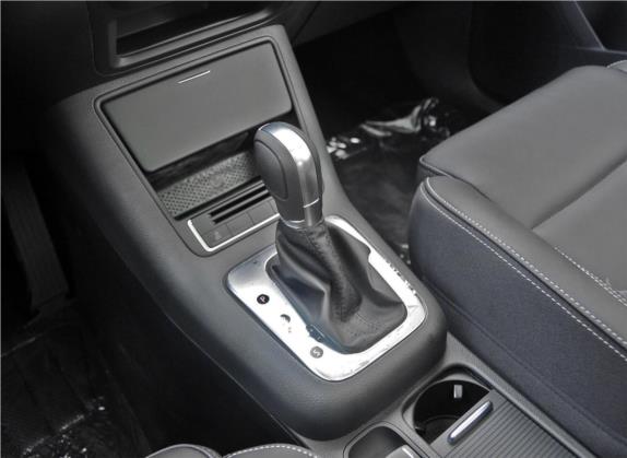 途观 2014款 1.8TSI 自动两驱30周年纪念版 中控类   挡把