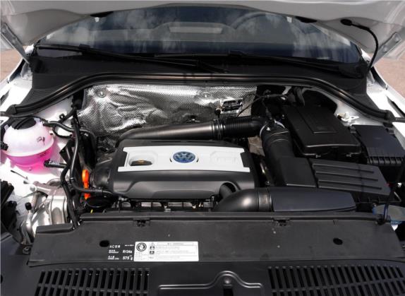 途观 2015款 1.8TSI 自动两驱风尚版 其他细节类   发动机舱