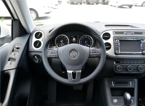 途观 2015款 1.8TSI 自动两驱豪华型 中控类   驾驶位