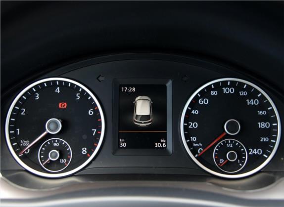 途观 2015款 1.8TSI 自动两驱豪华型 中控类   仪表盘