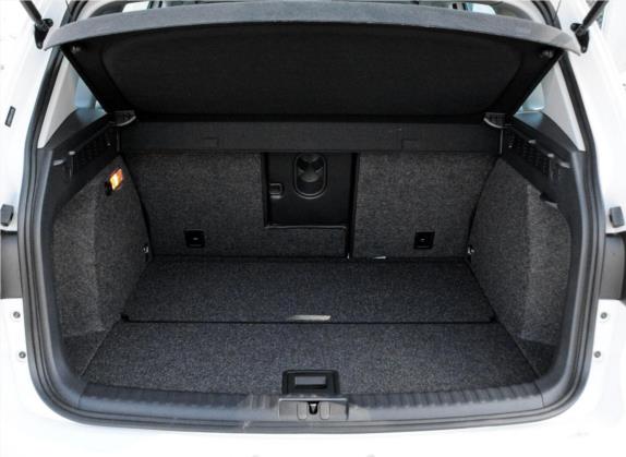 途观 2015款 1.8TSI 自动四驱豪华型 车厢座椅   后备厢