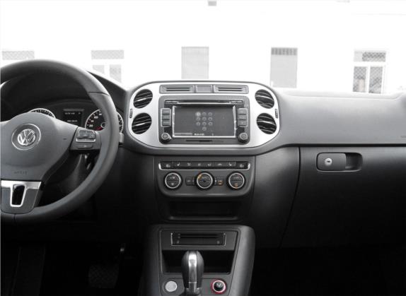 途观 2015款 2.0TSI 自动四驱豪华版 中控类   中控台