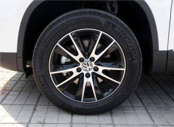 途观 2015款 2.0TSI 自动四驱豪华版 其他细节类   前轮