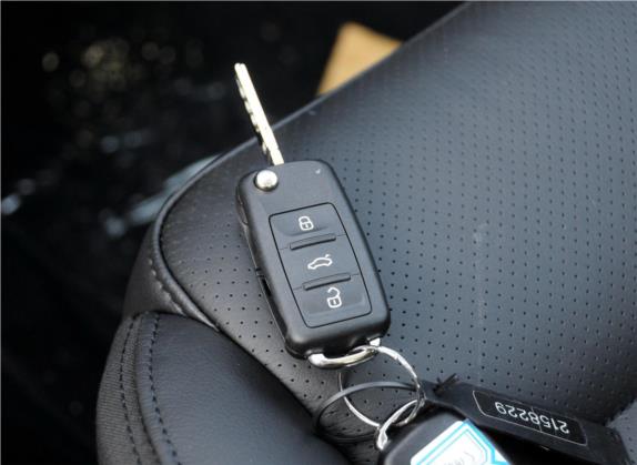 途观 2015款 2.0TSI 自动四驱豪华版 其他细节类   钥匙