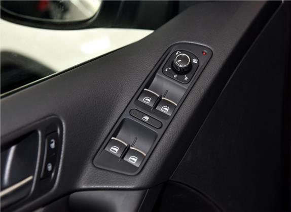 途观 2016款 300TSI 自动两驱舒适版 车厢座椅   门窗控制