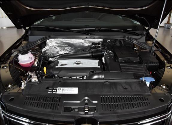 途观 2016款 300TSI 自动四驱豪华版 其他细节类   发动机舱