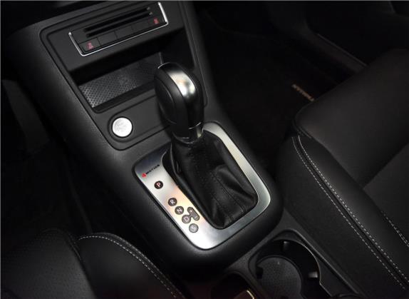 途观 2016款 300TSI 自动四驱豪华版 中控类   挡把