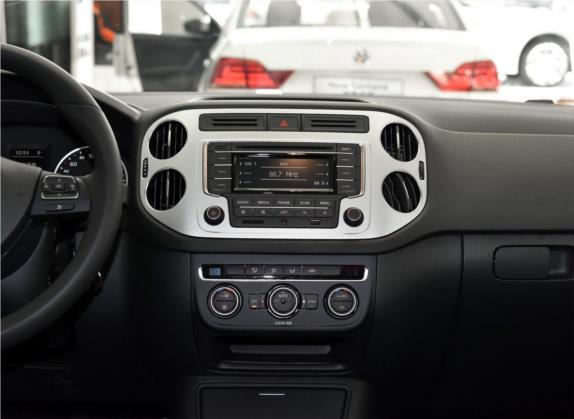 途观 2017款 300TSI 自动两驱丝绸之路舒适版 中控类   中控台