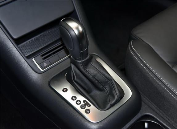 途观 2017款 300TSI 自动两驱丝绸之路舒适版 中控类   挡把