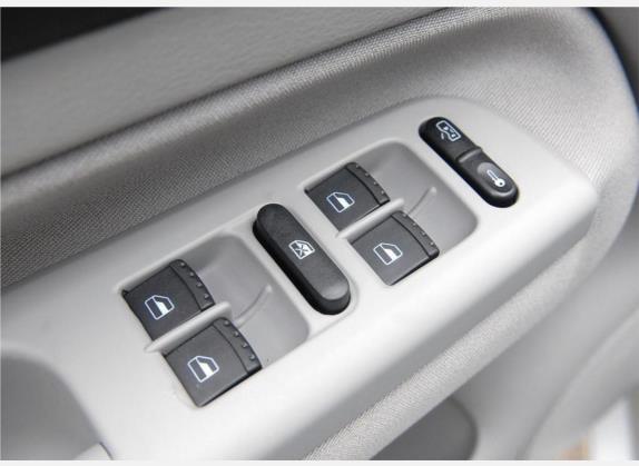 宝来经典 2006款 1.6 手动时尚 TL 车厢座椅   门窗控制