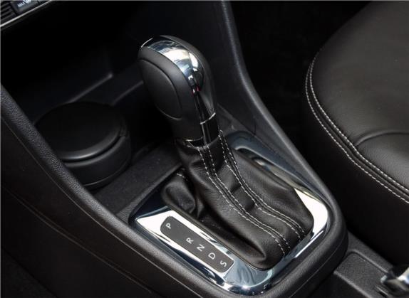 捷达 2013款 1.6L 自动豪华型 中控类   挡把