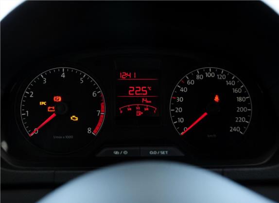 捷达 2013款 1.6L 手动时尚型 中控类   仪表盘