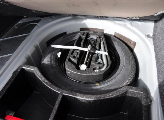 捷达 2013款 1.6L 手动豪华型 其他细节类   备胎