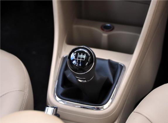 捷达 2013款 1.6L 手动豪华型 中控类   挡把