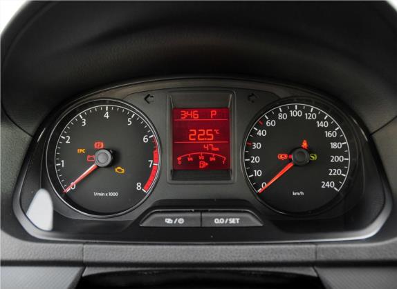 捷达 2013款 1.6L 自动时尚型 中控类   仪表盘