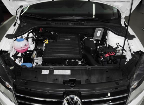 捷达 2015款 1.6L 手动舒适型 其他细节类   发动机舱