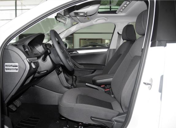 捷达 2015款 1.6L 手动舒适型 车厢座椅   前排空间