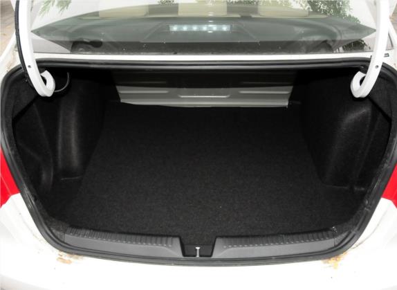 捷达 2015款 1.6L 自动舒适型 车厢座椅   后备厢