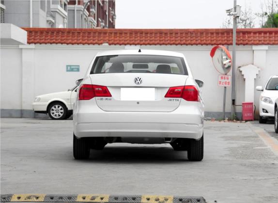 捷达 2015款 1.6L 自动舒适型 外观   正后