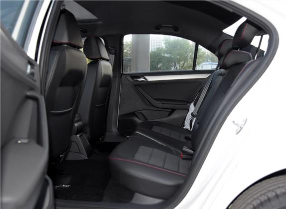 捷达 2015款 质惠版 1.4TSI 自动运动型 车厢座椅   后排空间