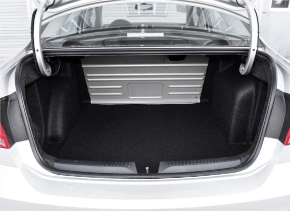 捷达 2017款 1.5L 自动豪华型 车厢座椅   后备厢