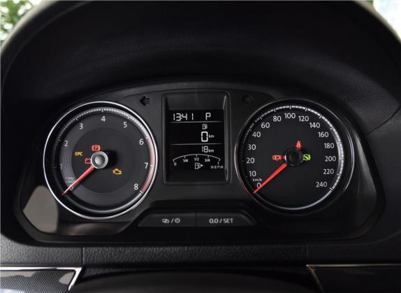 捷达 2017款 1.4TSI 自动运动版 中控类   仪表盘
