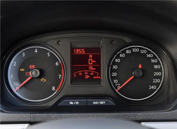 捷达 2019款 梦想版 1.4L 手动舒适型 中控类   仪表盘