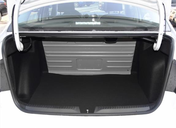 捷达 2019款 梦想版 1.5L 手动舒适型 车厢座椅   后备厢