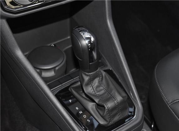 捷达 2019款 梦想版 1.5L 自动舒适型 中控类   挡把