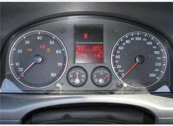 开迪 2005款 1.6L 舒适型5座 中控类   仪表盘