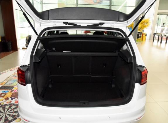 高尔夫·嘉旅 2016款 1.6L 自动舒适型 车厢座椅   后备厢