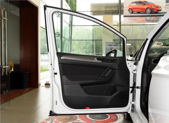 高尔夫·嘉旅 2016款 1.6L 自动舒适型 车厢座椅   前门板