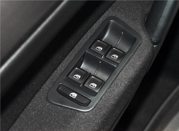 高尔夫·嘉旅 2016款 1.6L 自动舒适型 车厢座椅   门窗控制