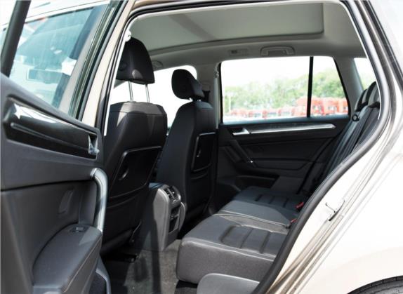 高尔夫·嘉旅 2016款 230TSI 自动豪华型 车厢座椅   后排空间