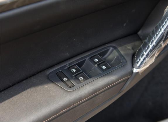高尔夫·嘉旅 2016款 230TSI 自动豪华型 车厢座椅   门窗控制