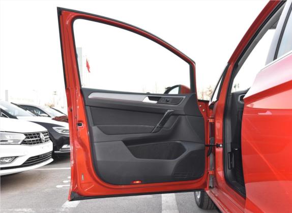 高尔夫·嘉旅 2018款 1.6L 自动舒适型 车厢座椅   前门板