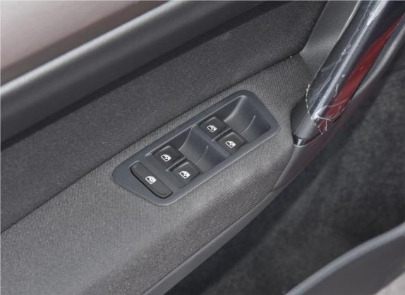 高尔夫·嘉旅 2018款 1.6L 自动舒适型 车厢座椅   门窗控制