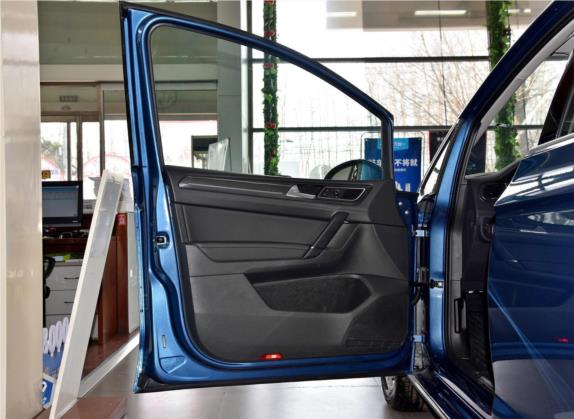 高尔夫·嘉旅 2018款 230TSI 手动进取型 车厢座椅   前门板