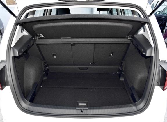高尔夫·嘉旅 2018款 280TSI 自动豪华型 车厢座椅   后备厢