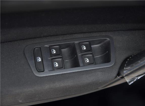 高尔夫·嘉旅 2019款 1.6L 自动纯真型 国V 车厢座椅   门窗控制