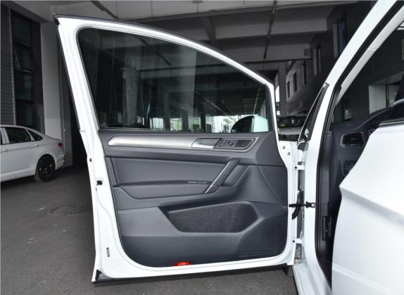高尔夫·嘉旅 2019款 200TSI 自动好奇型 国VI 车厢座椅   前门板