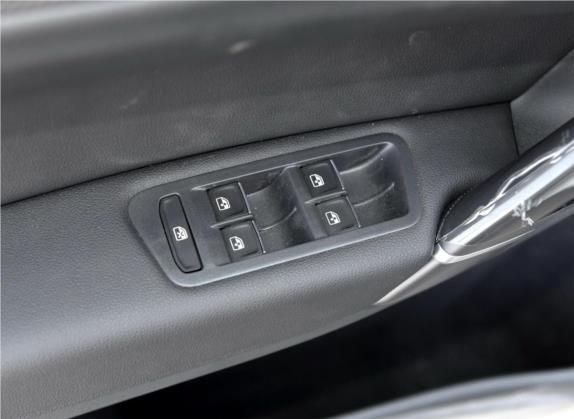 高尔夫·嘉旅 2019款 280TSI 自动好奇型 国VI 车厢座椅   门窗控制
