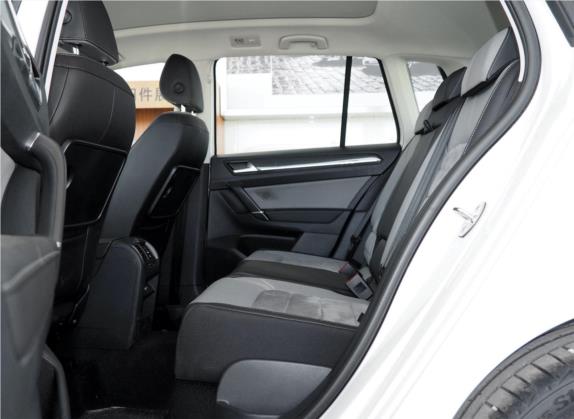 高尔夫·嘉旅 2019款 280TSI 自动守望型 国VI 车厢座椅   后排空间
