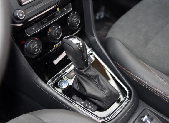 C-TREK蔚领 2017款 230TSI DSG豪华型 中控类   挡把